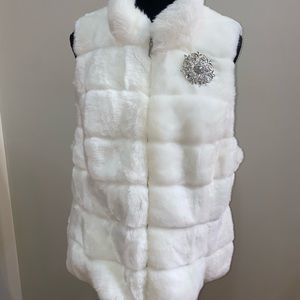 White House Black Market White Vest